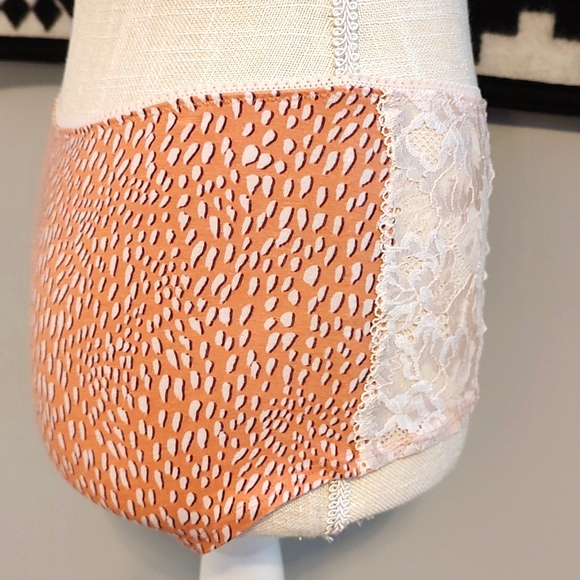 🐆 EUC Soma Brand Intimates Lace  Embraceable Boy Short, Cheetah Print, Medium - Picture 6 of 7